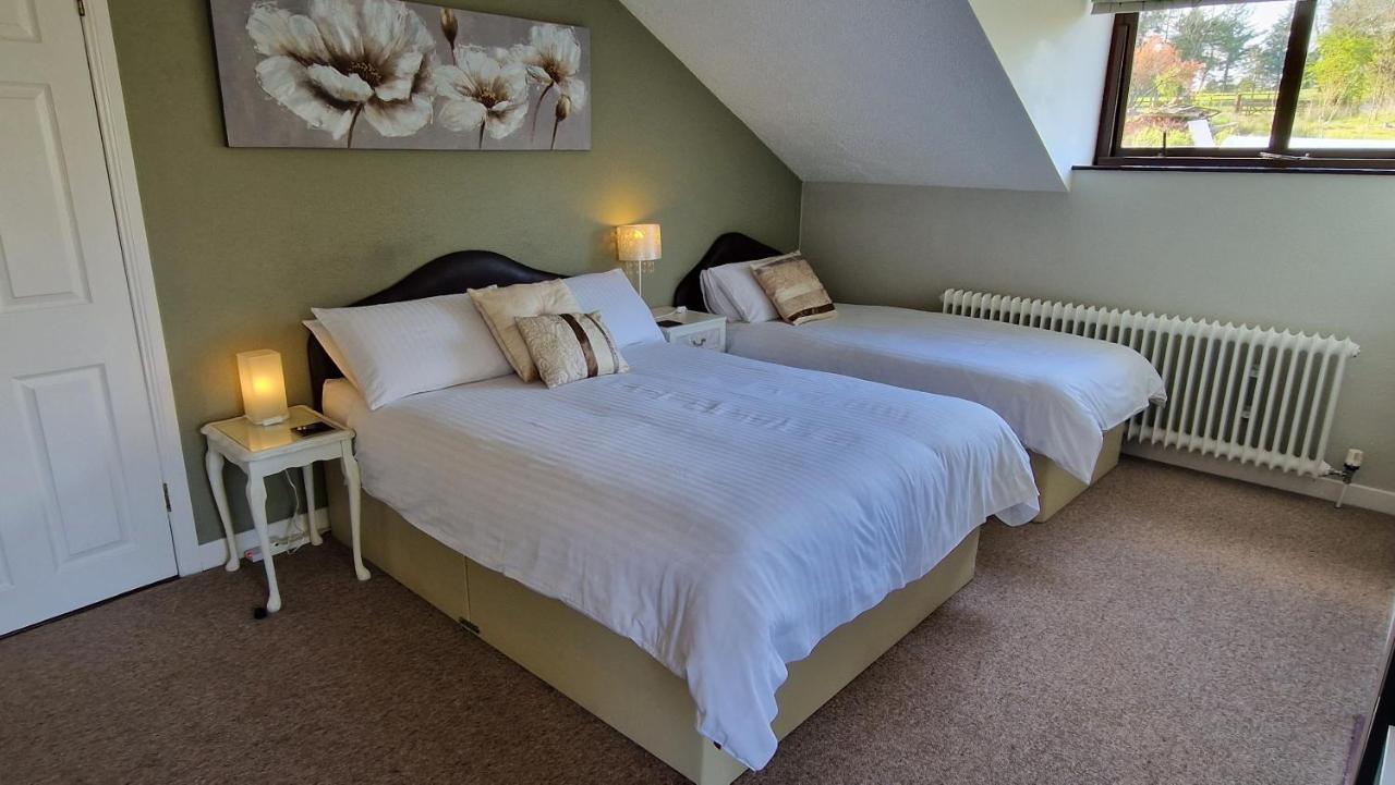 Goldenhill Guesthouse أوماغ المظهر الخارجي الصورة